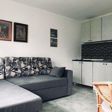 Apartmani Konjevic Херцег-Нови Экстерьер фото