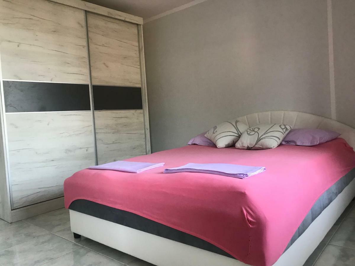Apartmani Konjevic Херцег-Нови Экстерьер фото