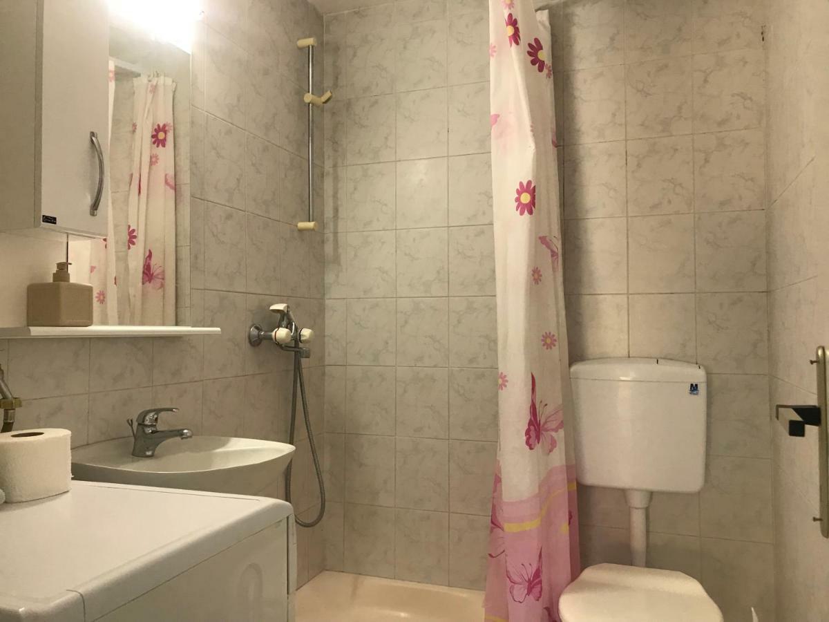 Apartmani Konjevic Херцег-Нови Экстерьер фото