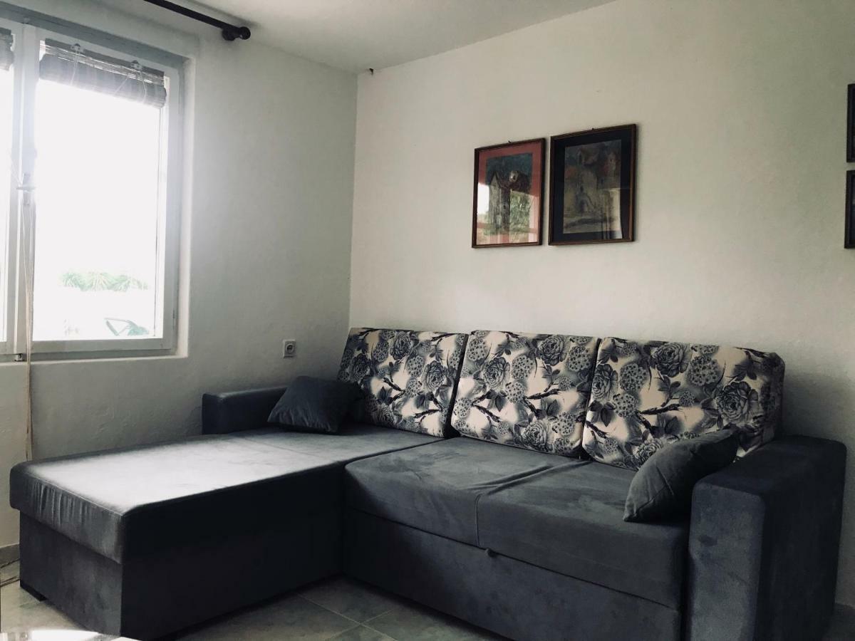 Apartmani Konjevic Херцег-Нови Экстерьер фото